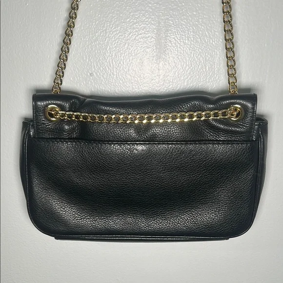 Michael Kors Black and Gold Adjustable Crossbody Bag with Elegant Design - Picture 11 of 11